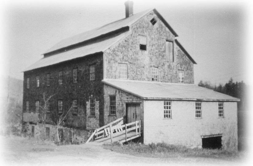 Historie du Moulin à laine d'Ulverton - Musée industriel en Estrie sur l’histoire industrielle du Québec, shop de laine